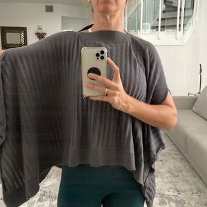 Lululemon solid gray top cover. One size